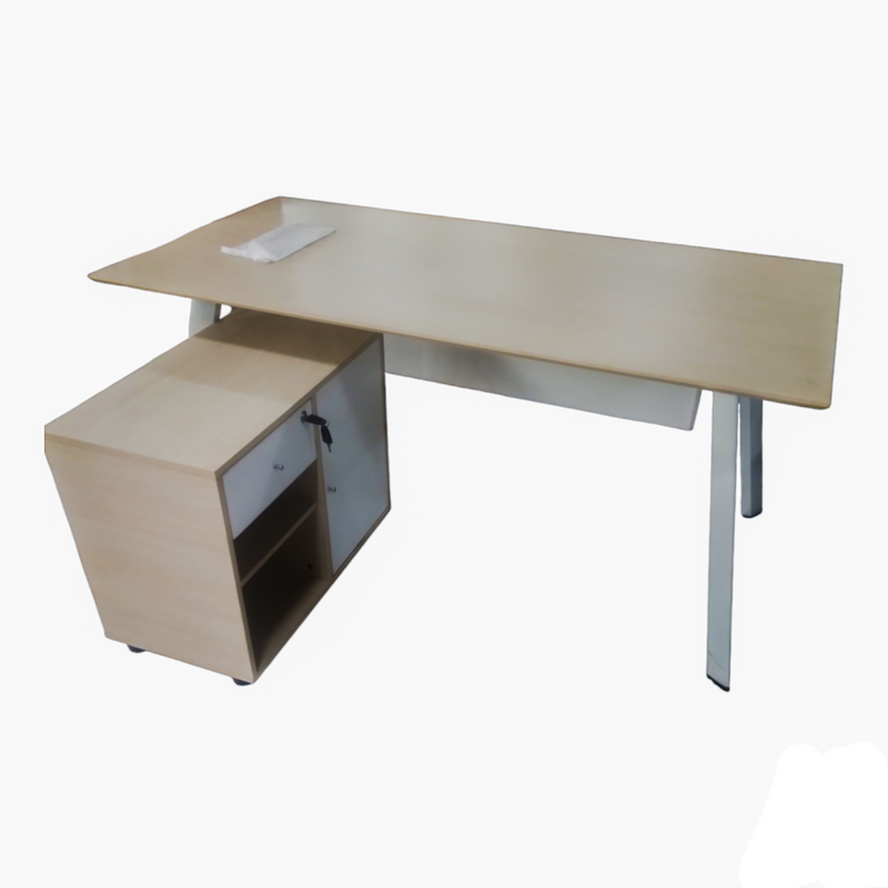 A16 Executive Desk