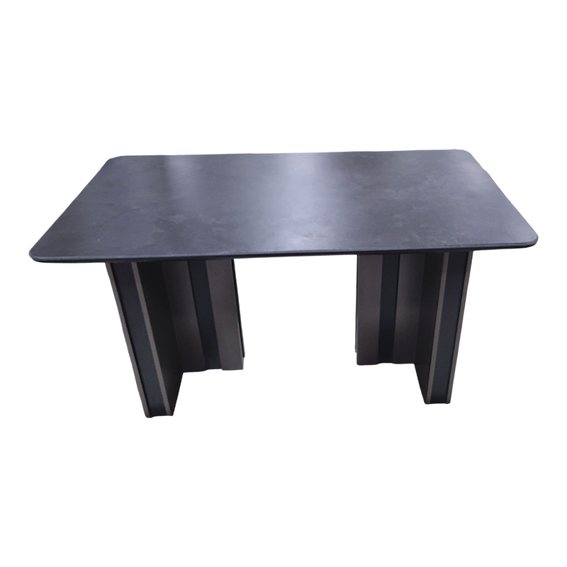 Dining Table +4 Chairs